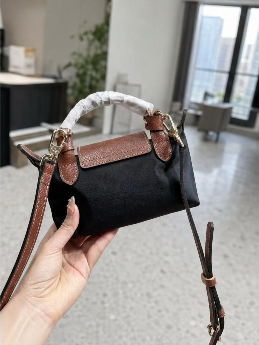 Longchamp Black Nylon Crossbody with Brown Leather Trim - Picture 6 of 6